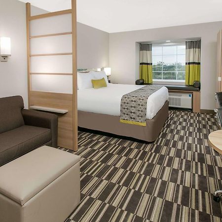 Microtel Inn & Suites By Wyndham Lubbock Exterior photo