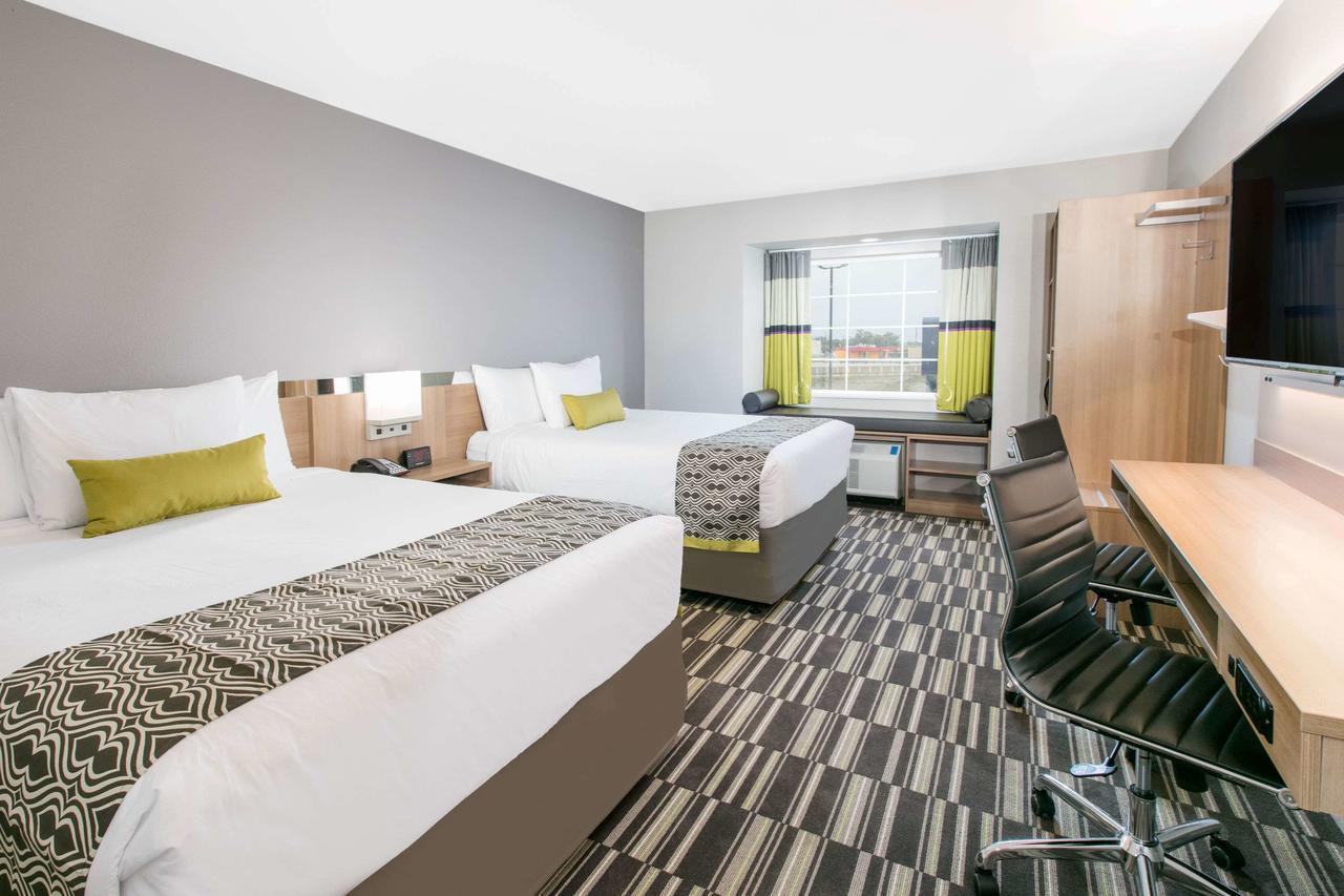 Microtel Inn & Suites By Wyndham Lubbock Exterior photo